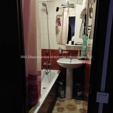 Продам квартиру, Дмитрия Коцюбайло ул. , 2 кім., 45 м², капитальный ремонт 