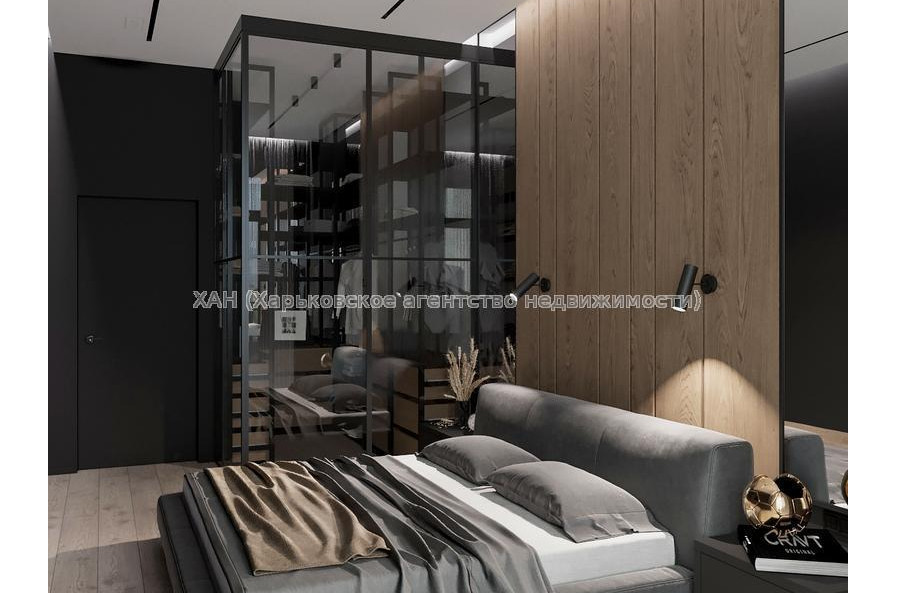 Продам квартиру, Банный пер. , 3  ком., 130 м², частичный ремонт 