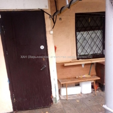 Продам квартиру, Гиевская ул. , 3  ком., 60 м², советский ремонт 