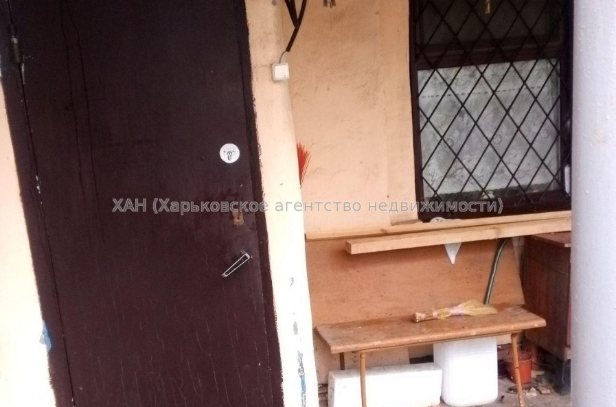 Продам квартиру, Гиевская ул. , 3  ком., 60 м², советский ремонт 