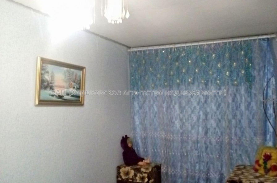 Продам квартиру, Гиевская ул. , 3  ком., 60 м², советский ремонт 