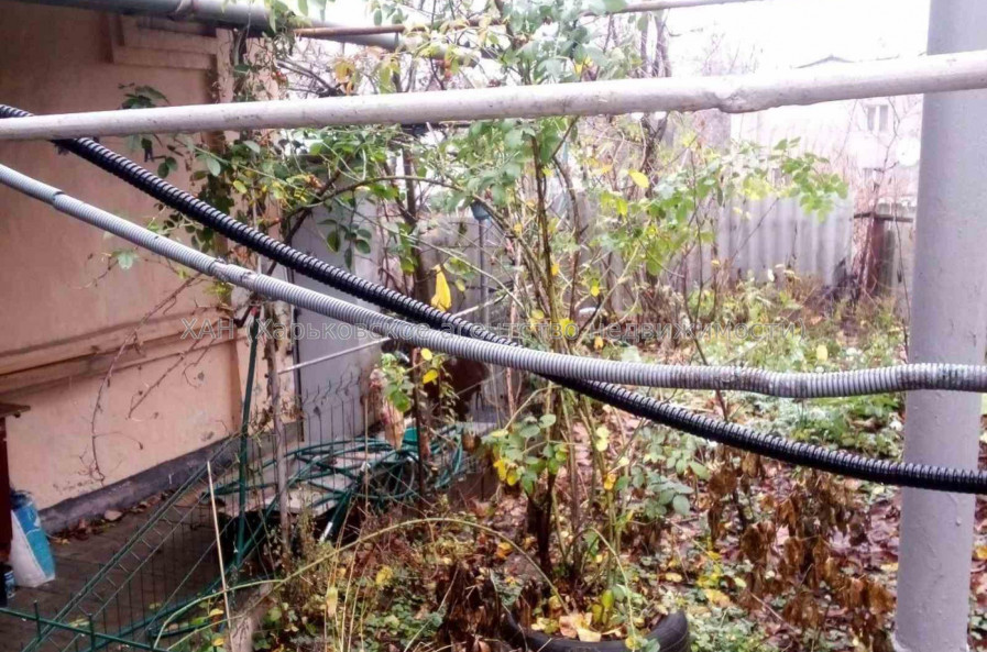 Продам квартиру, Гиевская ул. , 3  ком., 60 м², советский ремонт 