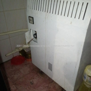 Продам квартиру, Гиевская ул. , 3  ком., 60 м², советский ремонт 