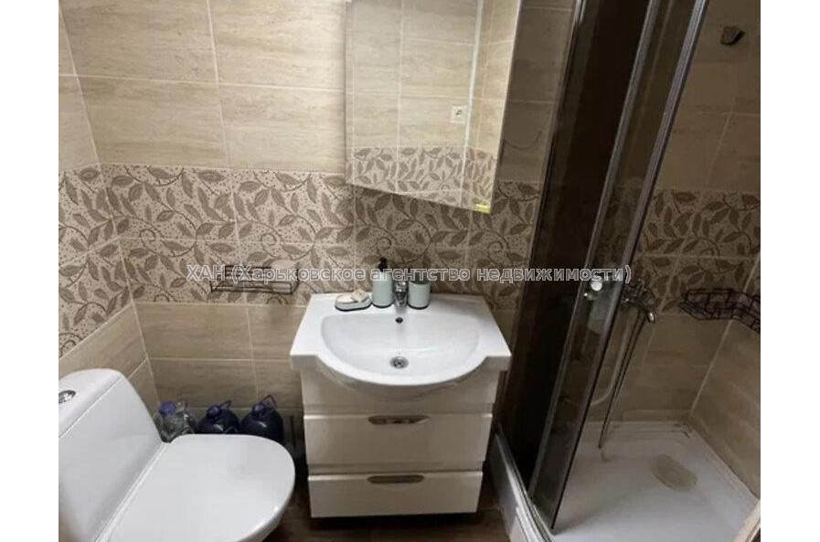 Продам квартиру, Шевченковский пер. , 1 кім., 18.20 м², евроремонт 