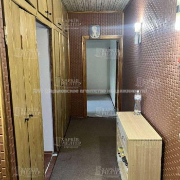 Продам квартиру, Бучмы ул. , 20 , 3  ком., 68 м², советский ремонт 