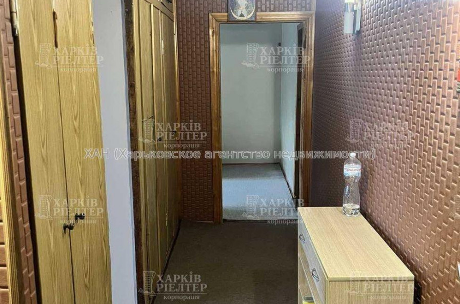 Продам квартиру, Бучмы ул. , 20 , 3  ком., 68 м², советский ремонт 