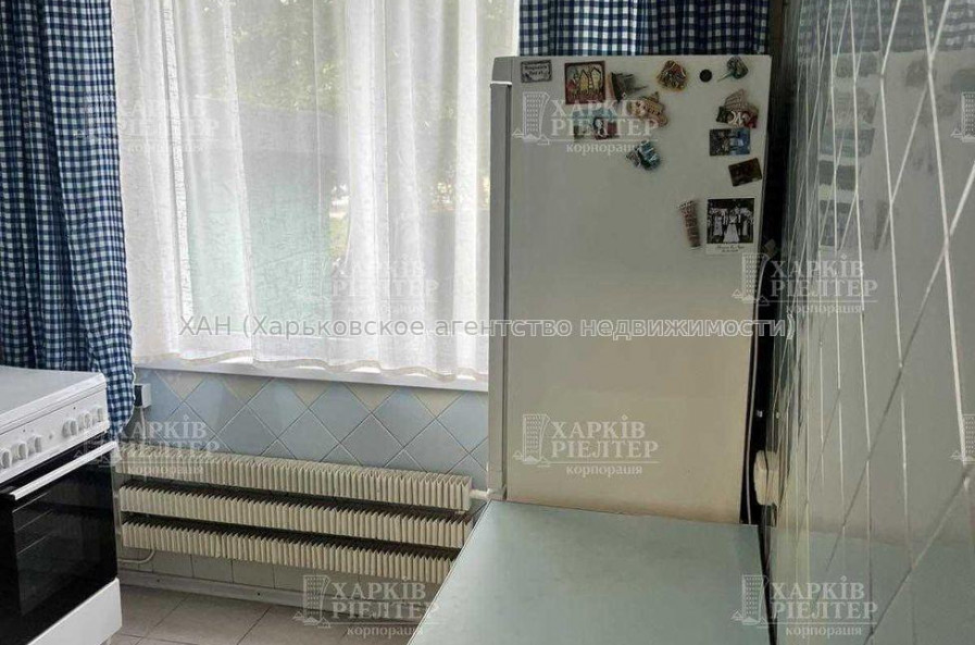 Продам квартиру, Бучмы ул. , 20 , 3  ком., 68 м², советский ремонт 