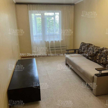 Продам квартиру, Бучмы ул. , 20 , 3  ком., 68 м², советский ремонт 