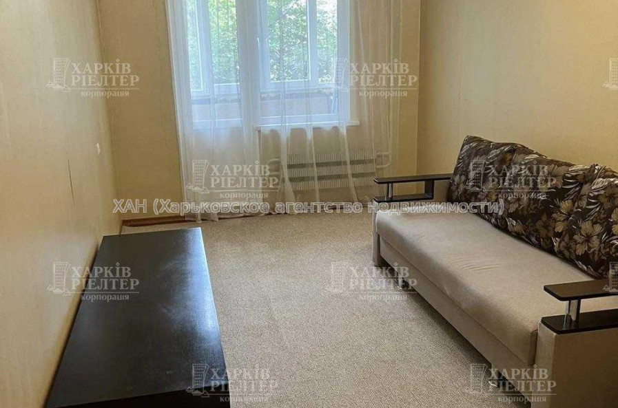 Продам квартиру, Бучмы ул. , 20 , 3  ком., 68 м², советский ремонт 