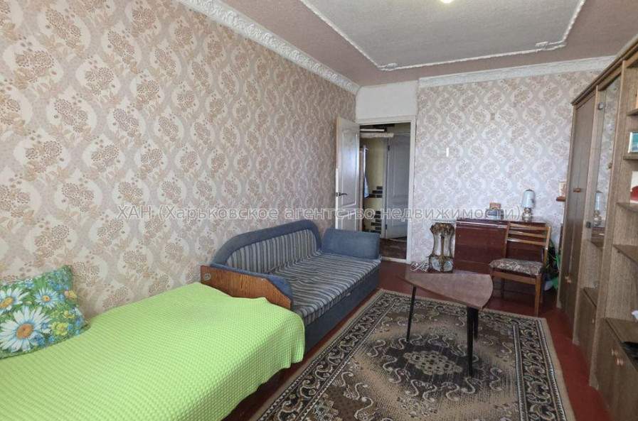 Продам квартиру, Гвардейцев Широнинцев ул. , 113 , 3 кім., 65 м², косметический ремонт 
