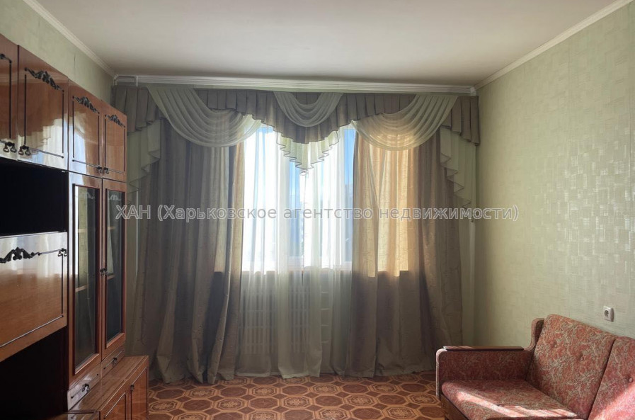 Продам квартиру, Натальи Ужвий ул. , 80 , 3  ком., 71.20 м², косметический ремонт 