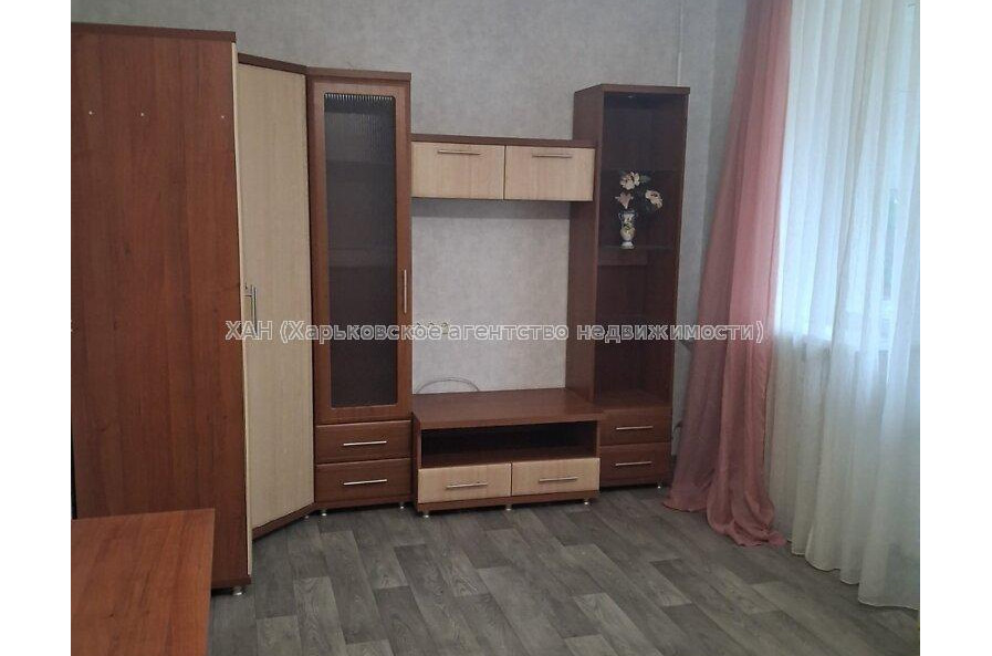 Продам квартиру, Метростроителей ул. , 11 , 2 кім., 55.60 м², капитальный ремонт 