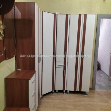 Продам квартиру, Метростроителей ул. , 11 , 2 кім., 55.60 м², капитальный ремонт 