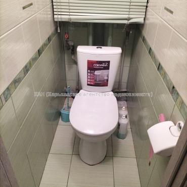 Продам квартиру, Метростроителей ул. , 11 , 2 кім., 55.60 м², капитальный ремонт 