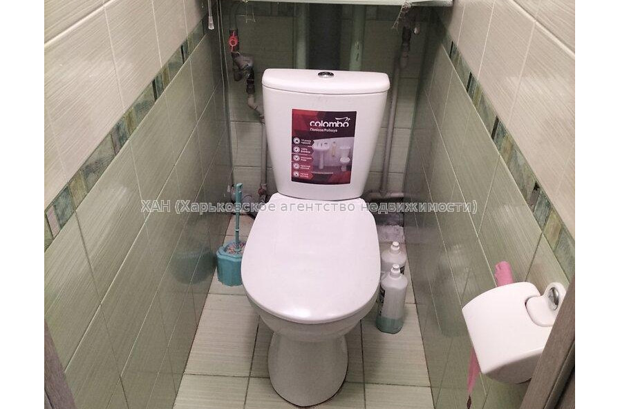 Продам квартиру, Метростроителей ул. , 11 , 2 кім., 55.60 м², капитальный ремонт 