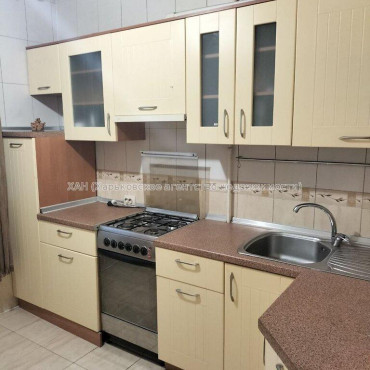 Продам квартиру, Метростроителей ул. , 11 , 2 кім., 55.60 м², капитальный ремонт 