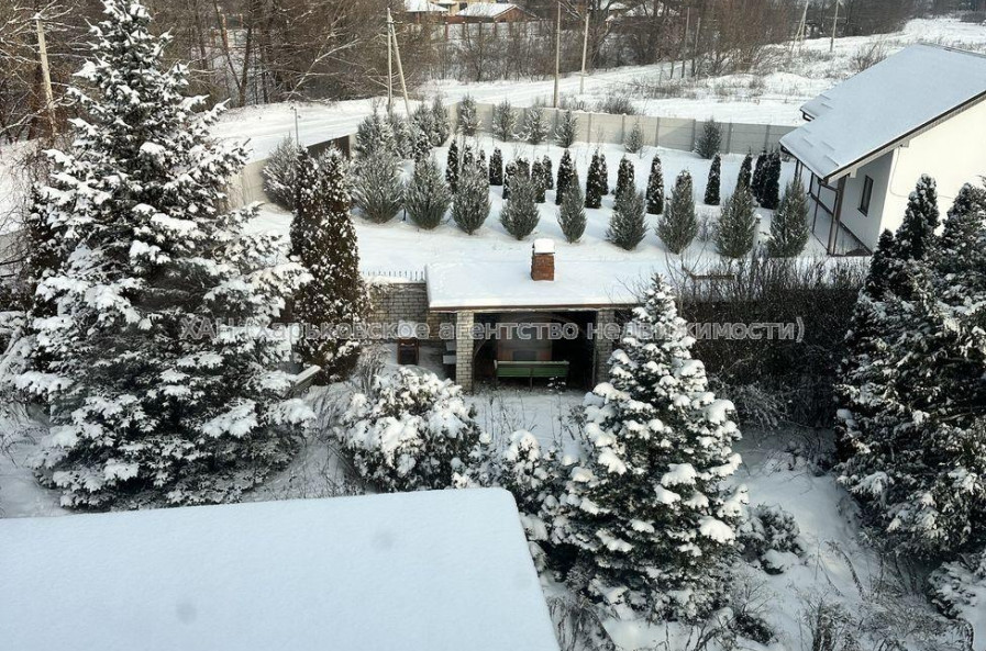 Продам дом, Бассейная ул. , 328 м², 15 сот., косметический ремонт 