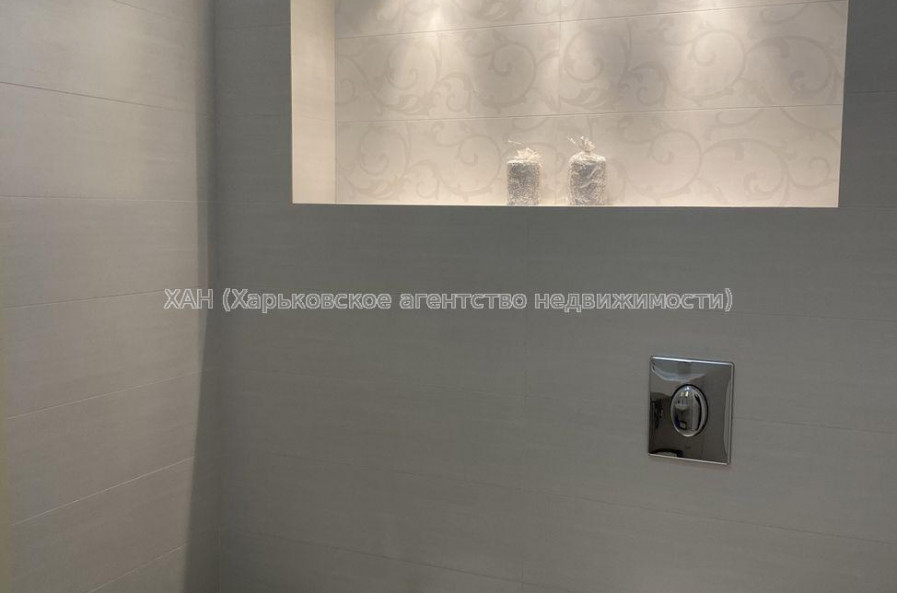 Продам квартиру, Ляпунова ул. , 3 кім., 135 м², авторский дизайн 