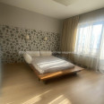 Продам квартиру, Ляпунова ул. , 3 кім., 135 м², авторский дизайн 