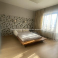 Продам квартиру, Ляпунова ул. , 3 кім., 135 м², авторский дизайн 