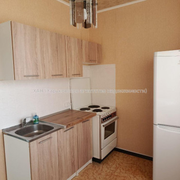 Продам квартиру, Болградская ул. , 1  ком., 40 м², советский ремонт 
