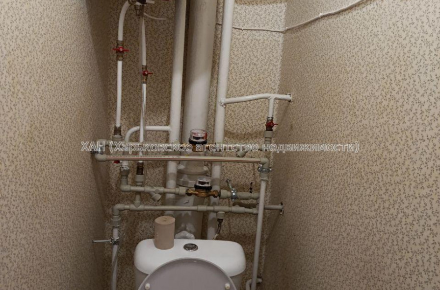 Продам квартиру, Болградская ул. , 1  ком., 40 м², советский ремонт 