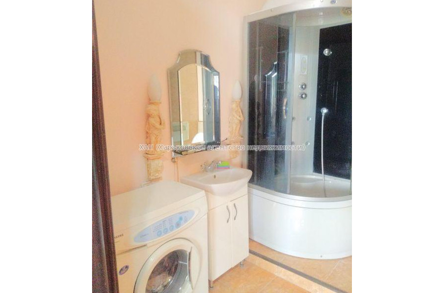 Сдам квартиру, Полтавский Шлях ул. , 2  ком., 42 м², авторский дизайн 