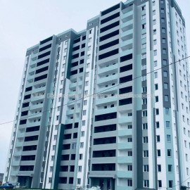 Продам квартиру, 1  ком., 43.22 м², без внутренних работ