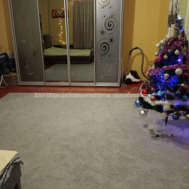 Продам квартиру, Михаила Комарова ул. , 4  ком., 96 м², советский ремонт 