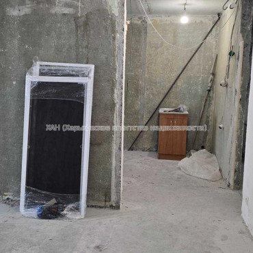 Продам квартиру, Гвардейцев Широнинцев ул. , 3 кім., 67 м², без отделочных работ 