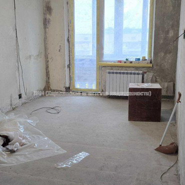 Продам квартиру, Гвардейцев Широнинцев ул. , 3 кім., 67 м², без отделочных работ 