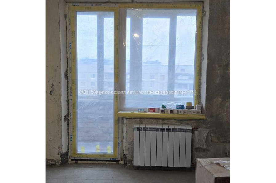 Продам квартиру, Гвардейцев Широнинцев ул. , 3 кім., 67 м², без отделочных работ 