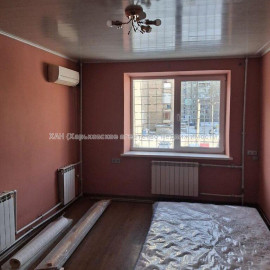 Продам квартиру, Георгия Тарасенко ул. , 1 кім., 30.70 м², косметический ремонт
