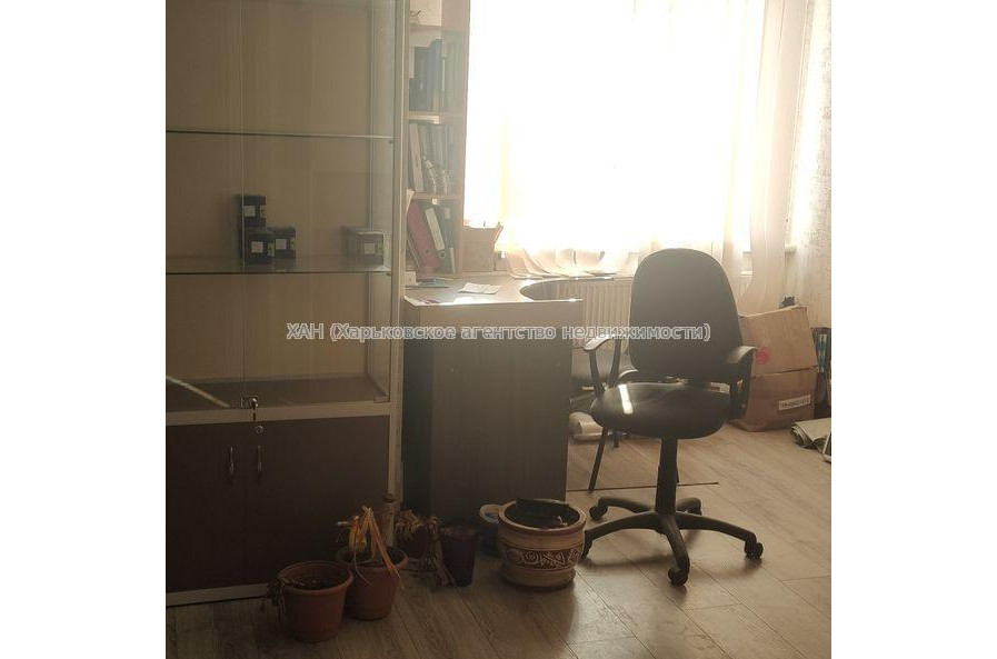 Продам квартиру, Одесская ул. , 1 кім., 25 м², капитальный ремонт 