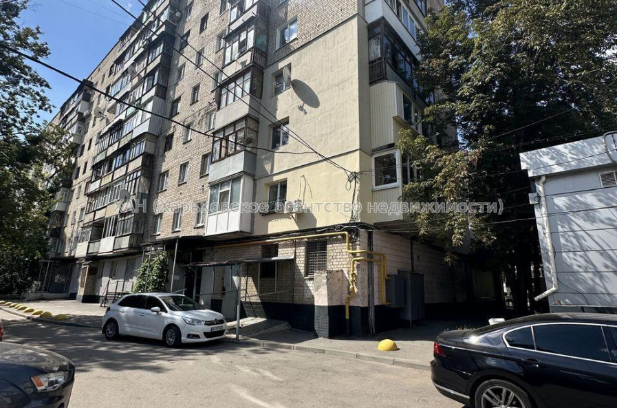 Продам квартиру, Полтавский Шлях ул. , 4 кім., 69 м², косметический ремонт 