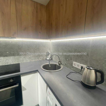 Сдам квартиру, Хмельницкого Богдана ул. , 1  ком., 33 м², авторский дизайн 