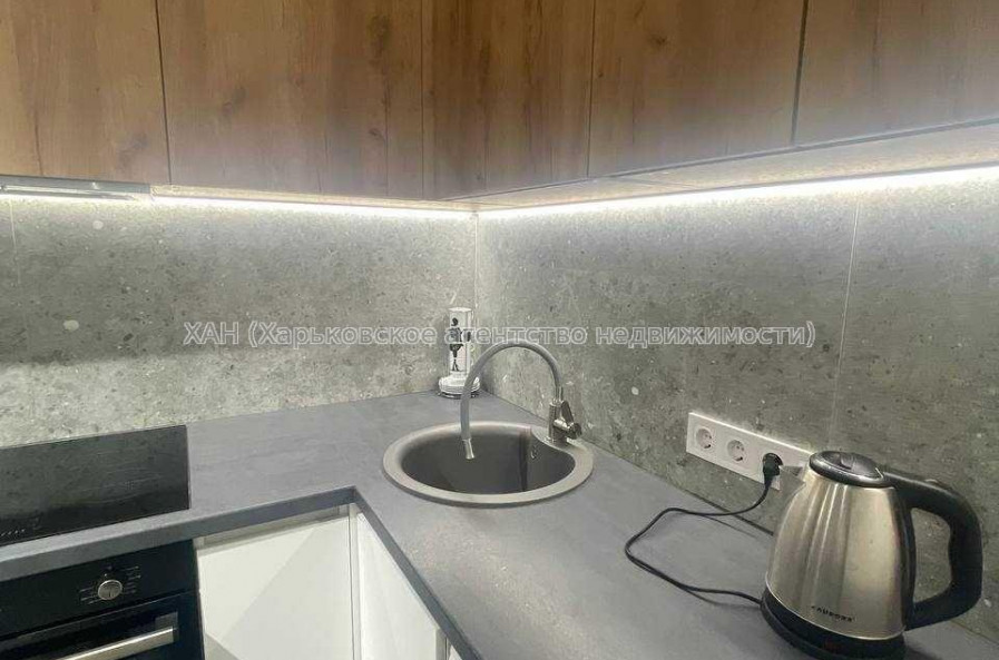 Сдам квартиру, Хмельницкого Богдана ул. , 1  ком., 33 м², авторский дизайн 