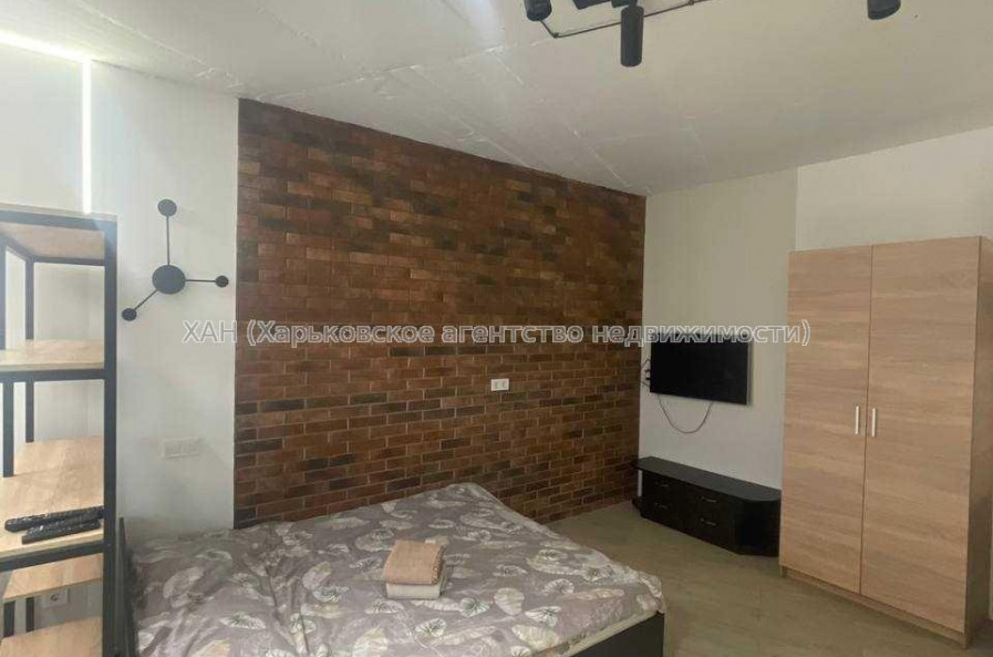 Сдам квартиру, Хмельницкого Богдана ул. , 1  ком., 33 м², авторский дизайн 