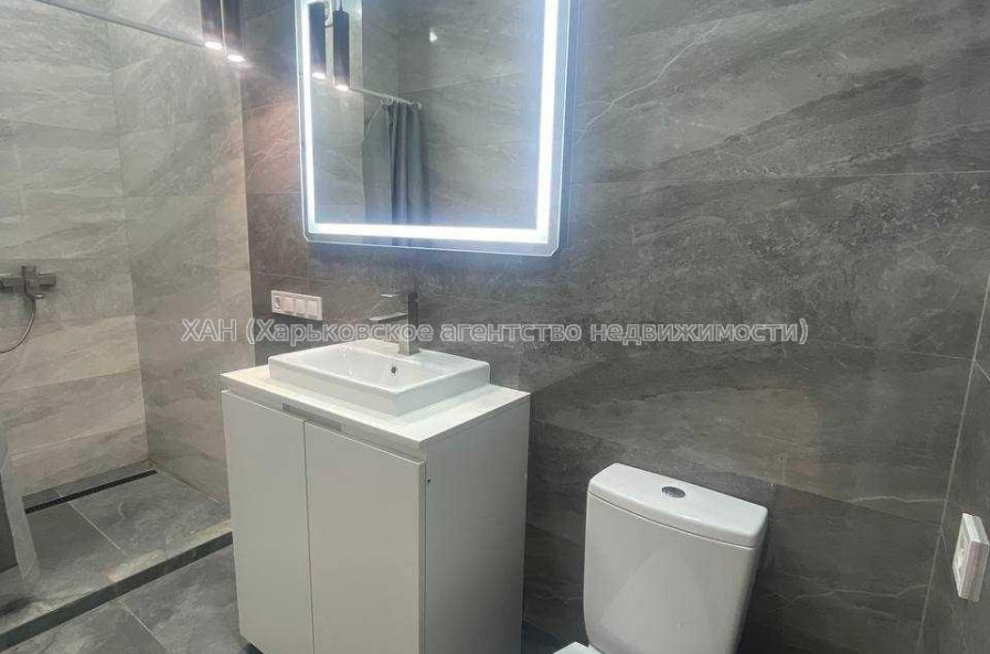 Сдам квартиру, Хмельницкого Богдана ул. , 1  ком., 33 м², авторский дизайн 