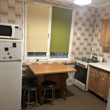 Сдам квартиру, Академика Павлова ул. , 1  ком., 33 м², советский ремонт 