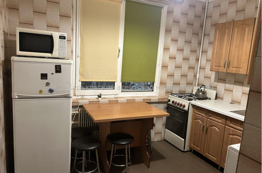 Сдам квартиру, Академика Павлова ул. , 1  ком., 33 м², советский ремонт 