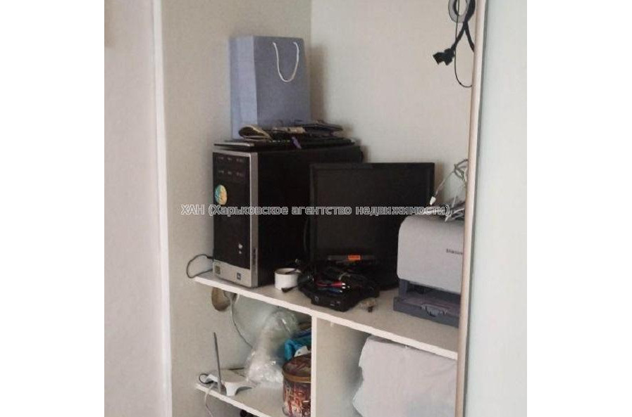 Продам квартиру, 23 Августа ул. , 1 кім., 28 м², косметический ремонт 