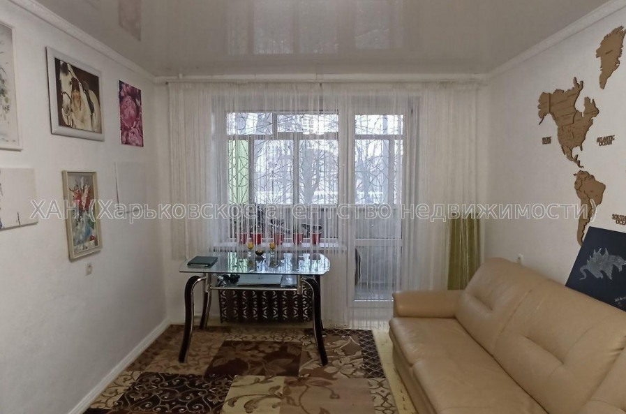 Продам квартиру, 23 Августа ул. , 1 кім., 28 м², косметический ремонт 