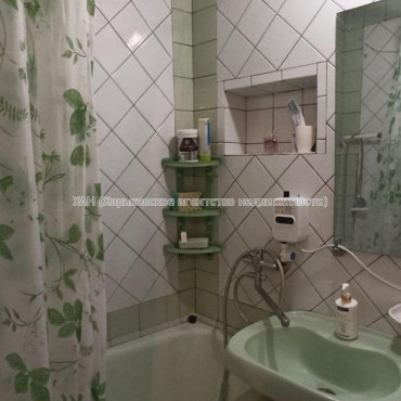 Продам квартиру, 23 Августа ул. , 1 кім., 28 м², косметический ремонт 