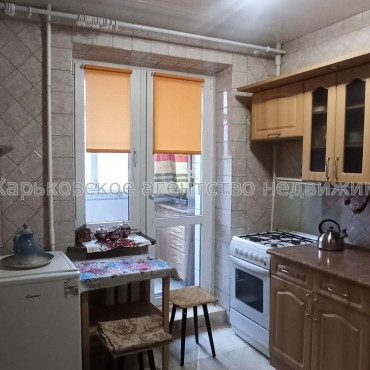 Продам квартиру, 23 Августа ул. , 1 кім., 28 м², косметический ремонт 