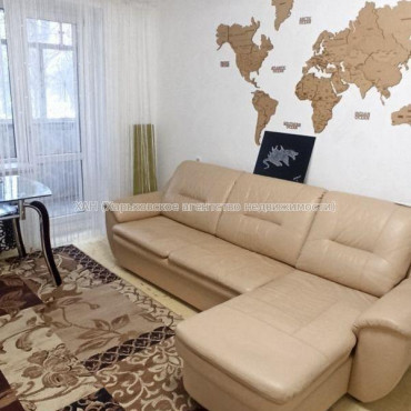 Продам квартиру, 23 Августа ул. , 1 кім., 28 м², косметический ремонт 