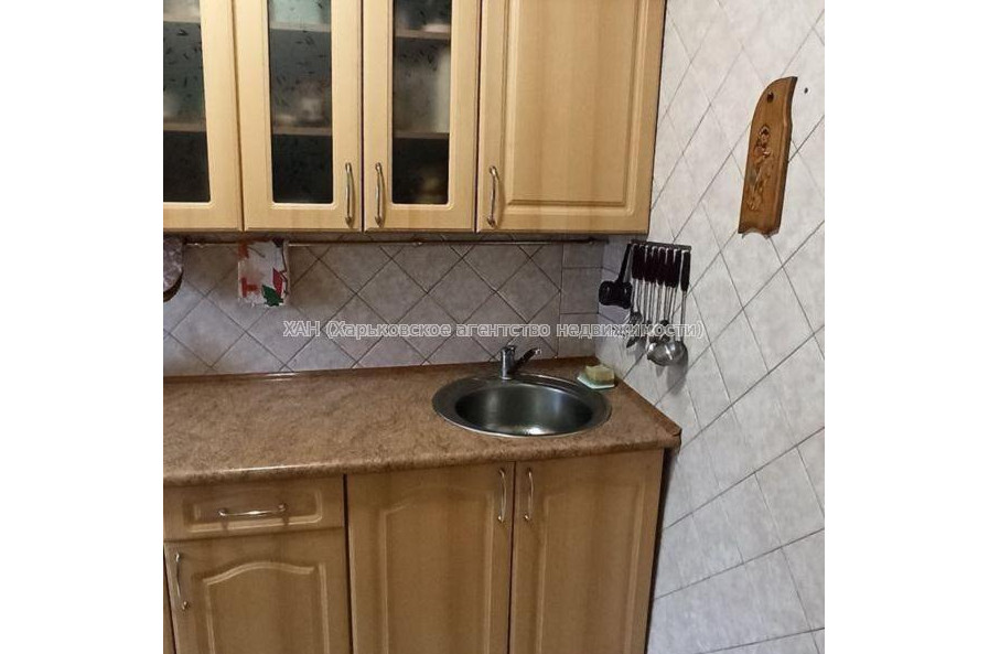 Продам квартиру, 23 Августа ул. , 1 кім., 28 м², косметический ремонт 