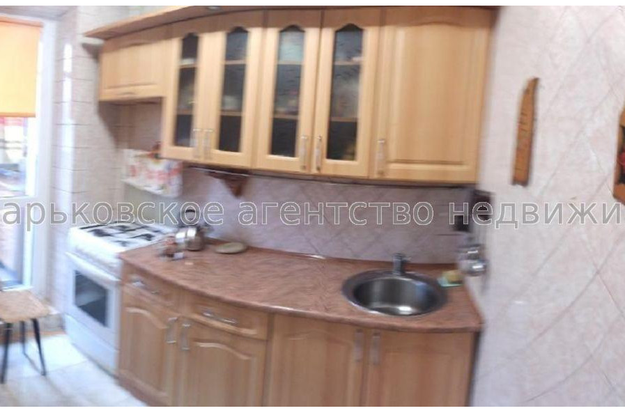 Продам квартиру, 23 Августа ул. , 1 кім., 28 м², косметический ремонт 