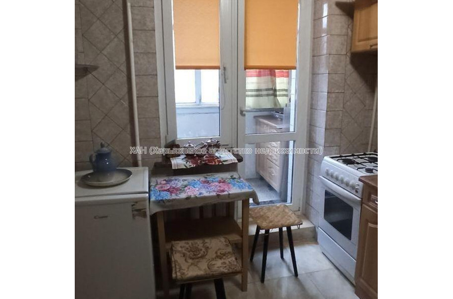 Продам квартиру, 23 Августа ул. , 1 кім., 28 м², косметический ремонт 