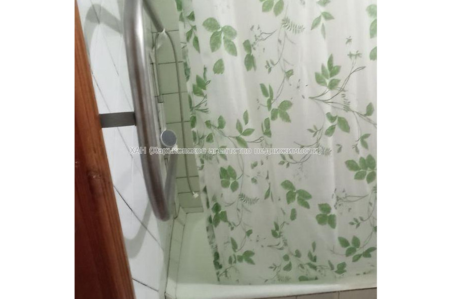 Продам квартиру, 23 Августа ул. , 1 кім., 28 м², косметический ремонт 